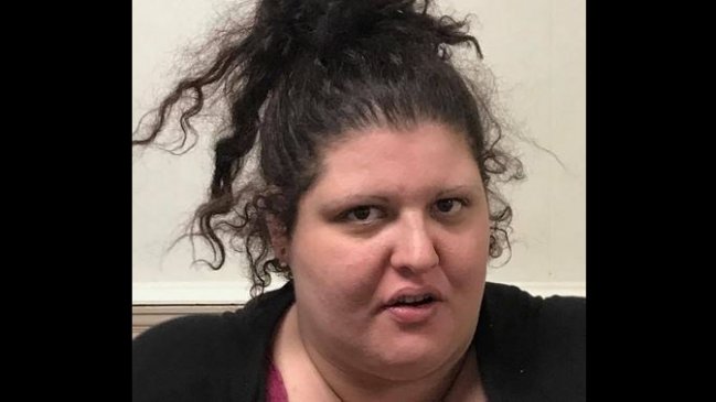 Arrestan a mujer por robarle a su mamá durante su funeral