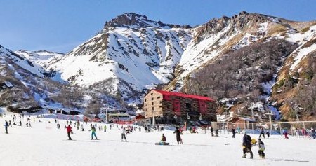 Autoridades: Turismo no se verá afectado por actividad de Volcán Chillán