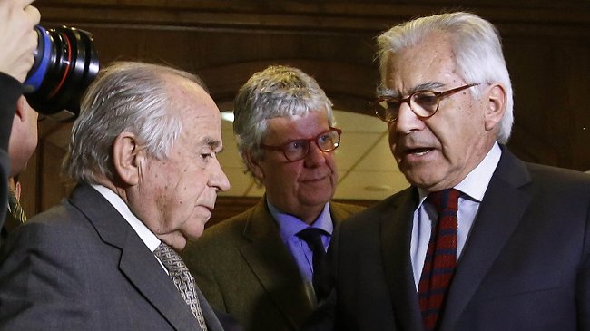 Ministro Fernández recibió con 