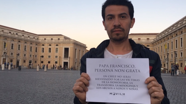 Movilh en picada contra el papa: Lanzó video y anunció manifestaciones