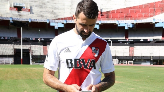Hinchas de River Plate hicieron una particular solicitud a Lucas Pratto en Twitter