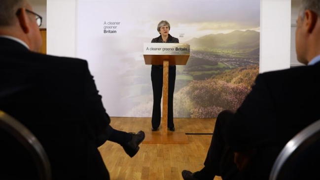 Bancos británicos cerrarán cuentas para obligar a inmigrantes a dejar el país