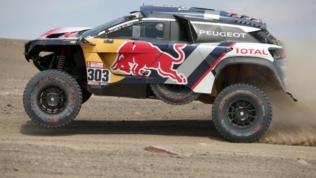 Carlos Sainz se adjudicó la séptima etapa y el liderato en la general del Dakar