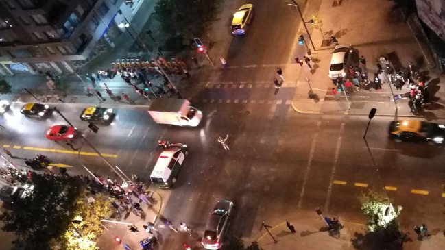 Portonazo frustrado terminó en balacera en Santiago Centro