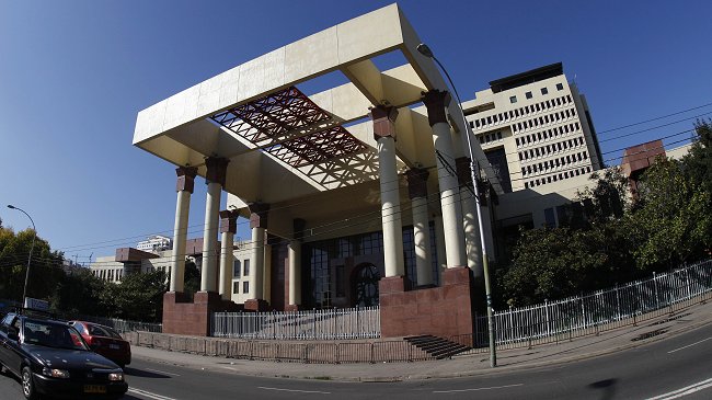 Gastos del Congreso: Cuestionan alcohol, bencina, propinas y taxis Santiago-Valparaíso