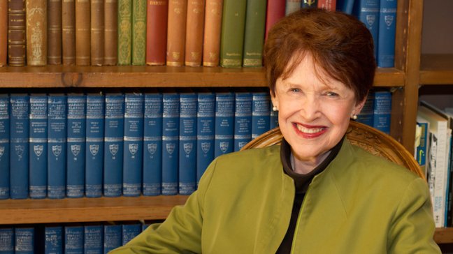 Socióloga apuntó a fin del patriarcado y a crear 