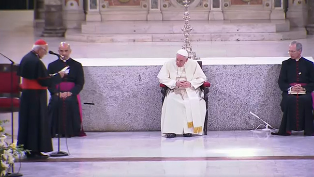 Papa: Veo con preocupación comunidades que quieren mostrarse más que tocar la realidad