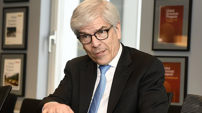 Economista jefe del Banco Mundial se retracta y asegura que 