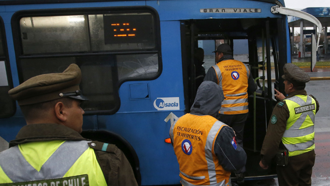 Senado despachó proyecto que endurece sanciones a evasores del transporte público