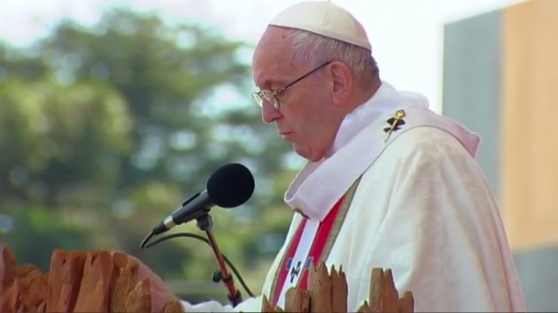 Papa Francisco visita Temuco en su tercer día en Chile