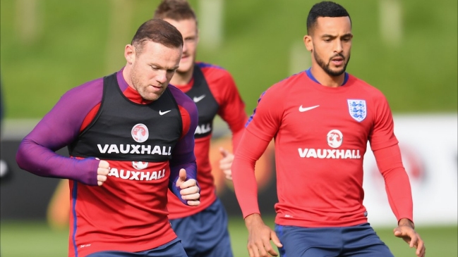 Theo Walcott dejó Arsenal tras 12 años para fichar en Everton