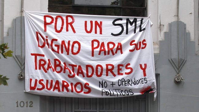 Gobierno abrió sumario a funcionarios del SML que continuaron con el paro