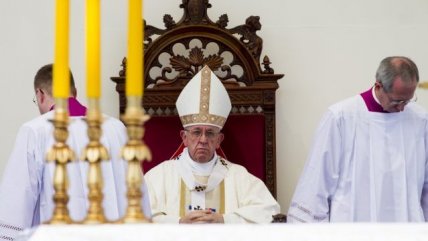   Papa Francisco preside 
