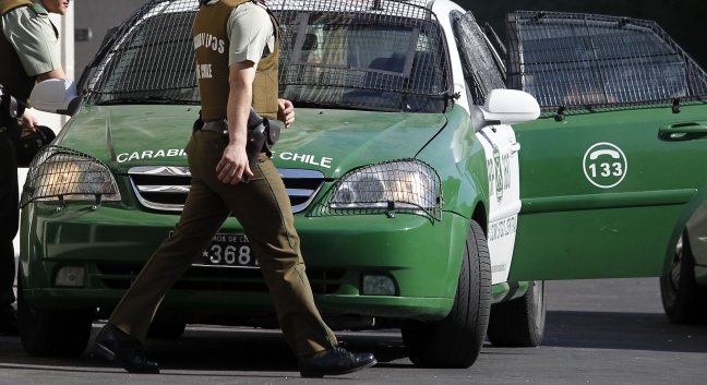 Detienen a carabineros acusados de estar involucrados en diversos delitos