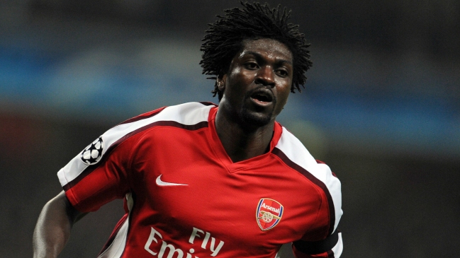Emmanuel Adebayor dijo que Arsene Wenger es un mentiroso y que por él odia a Arsenal