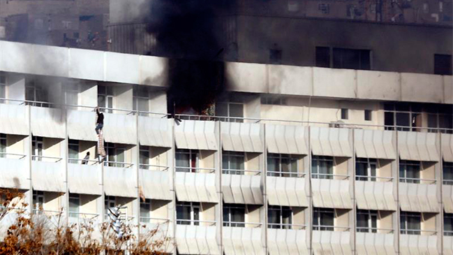 Ataque al Hotel Intercontinental de Kabul deja 12 muertos