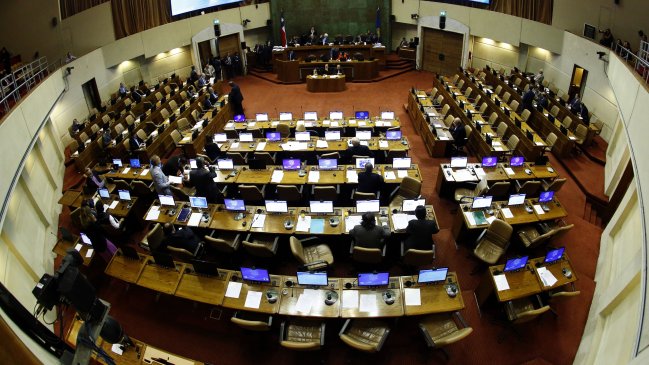 Cámara de Diputados: Cambios en reglamento oficializa 29 días de permiso sin goce de sueldo