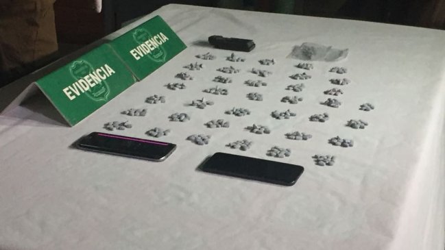 Detienen a hombre que portaba más de 400 pastillas de éxtasis en Santiago