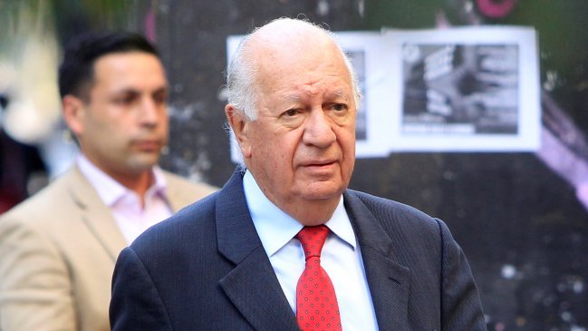 Lagos pide no prejuzgar a gabinete de Piñera, pero remarca: 