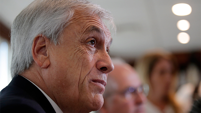 Piñera se reunió con Ampuero y el agente de Chile en La Haya