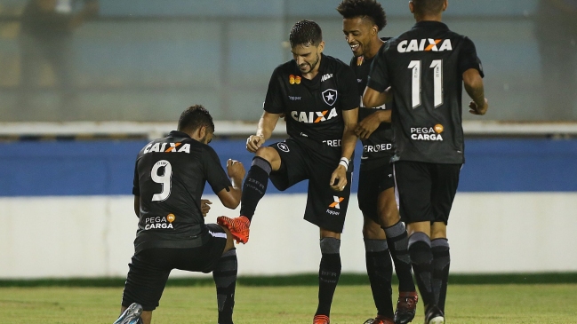 Leonardo Valencia participó en el primer triunfo de Botafogo por el Campeonato Carioca