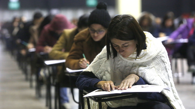 Eunacom: Por primera vez aprobaron más médicos extranjeros que chilenos