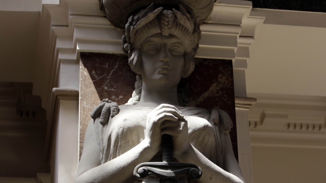 Corte Suprema ordena a compañía de seguros dar cobertura a hospitalización