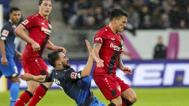 Bayer Leverkusen de Charles Aránguiz venció a Mainz y trepó al segundo puesto de la Bundesliga