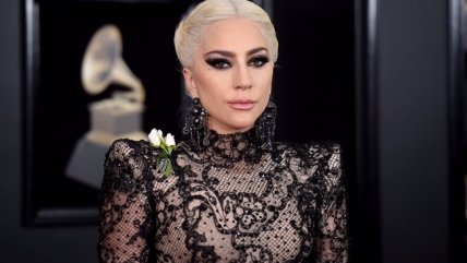   Así lucieron los artistas en la alfombra roja de los Grammy 