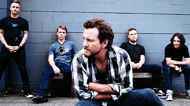 Pearl Jam fijó show en Santiago previo a Lollapalooza