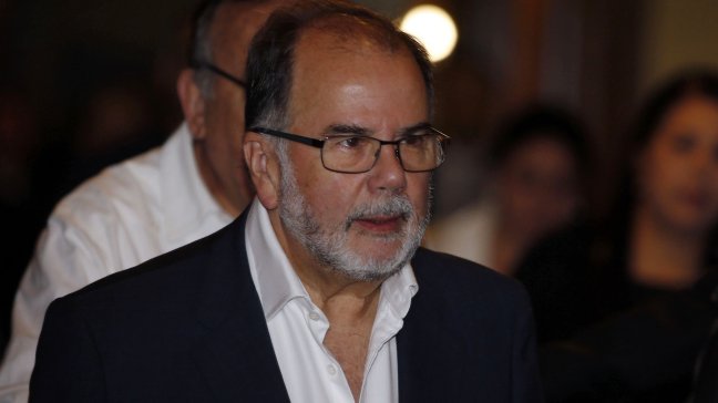 Ministro de Economía sufrió accidente cerebrovascular menor