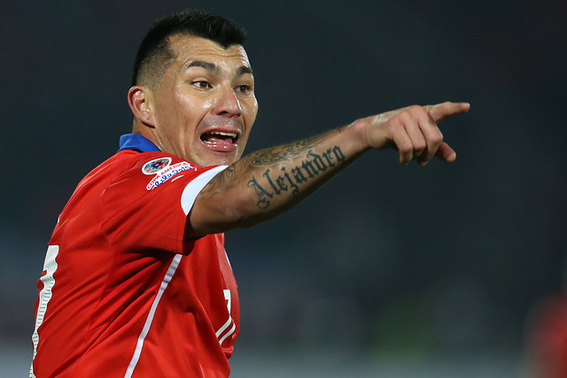 El reclamo de Gary Medel contra Universidad Católica en redes sociales