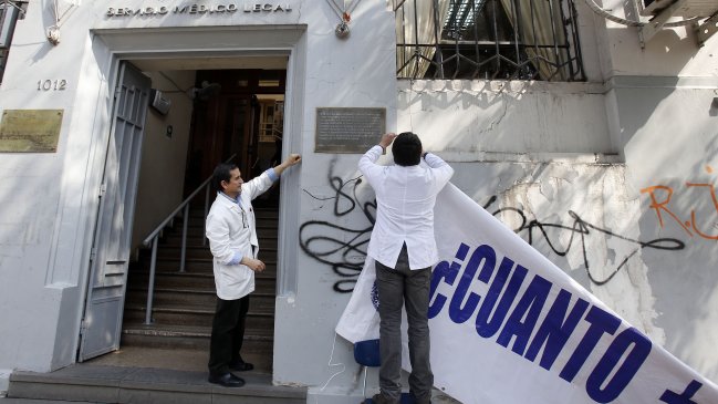 Funcionarios del SML depusieron paro tras dos semanas