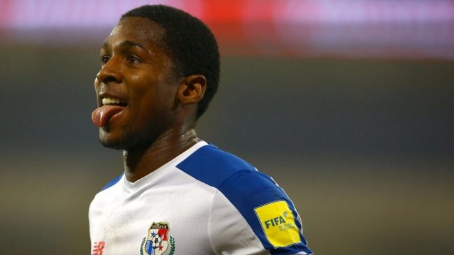 Armando Cooper arribó a Chile para incorporarse a la U