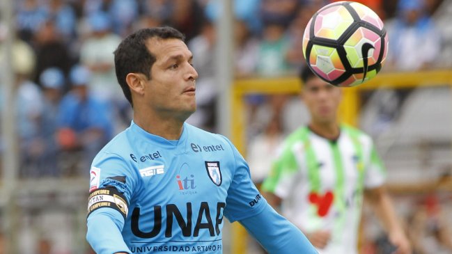 Manuel Villalobos piensa en el retiro tras salir de Deportes Iquique