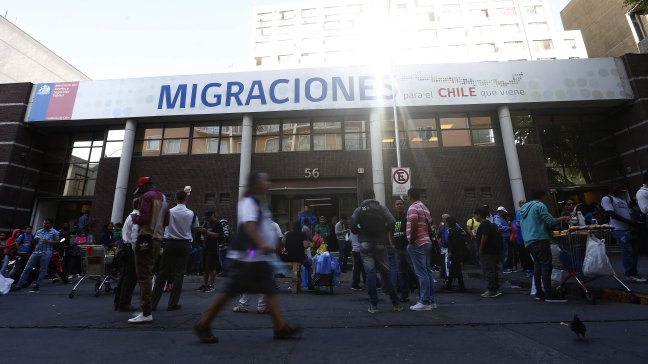 Acción Migrante: Precaria situación de indocumentados no le hace bien a Chile