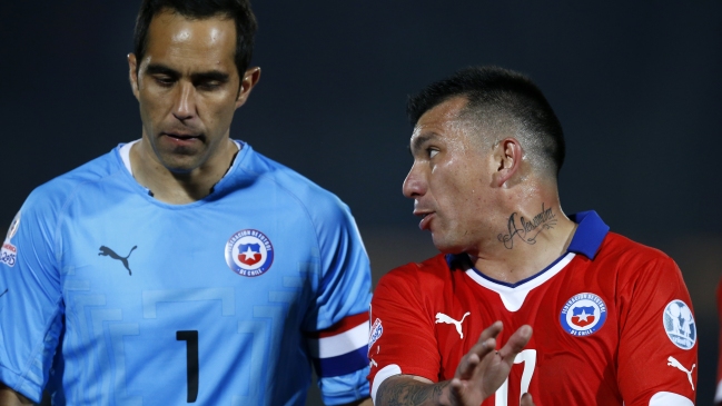 Claudio Bravo y Gary Medel expresaron su apoyo a la 