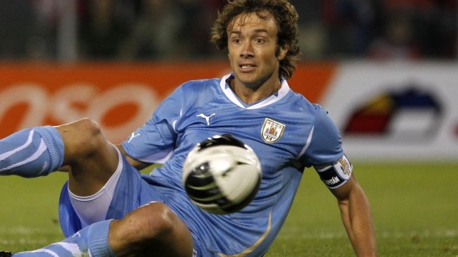 El uruguayo Diego Lugano puso fin a su carrera