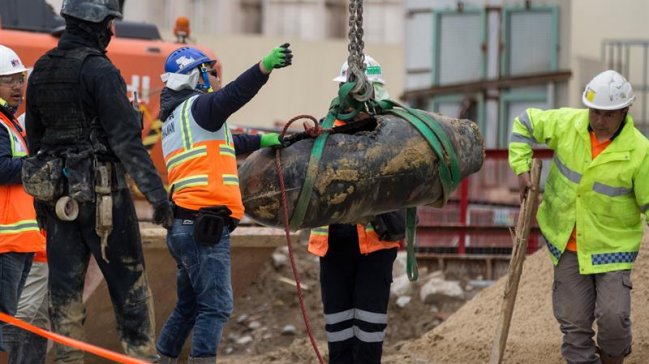 Desactivan bomba de la Segunda Guerra Mundial en Hong Kong