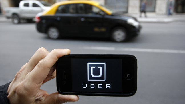 Ministerio de Transportes triplicó multas a Uber y Cabify en 2017