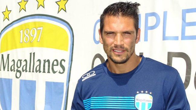 Mark González retornó al fútbol profesional para defender a Magallanes
