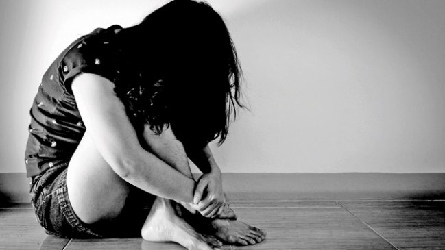 Formalizan a hombre que violó y embarazó a su hijastra