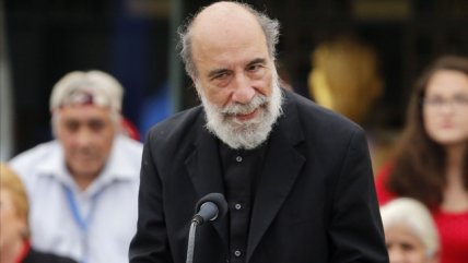 El poema con el que Zurita sorprendió en Temuco