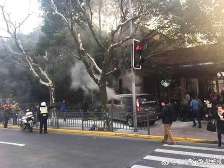 Camioneta arrolla a peatones en Shanghái y deja al menos 18 heridos