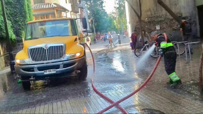 Ranking infausto: Los 10 lugares más orinados de Santiago