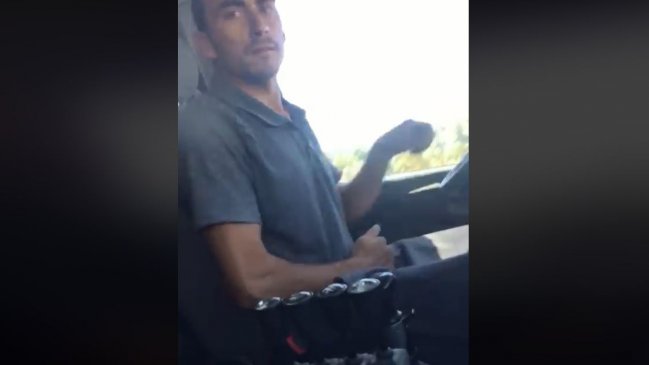 Denuncian a camionero por masturbarse frente a una joven que recogió haciendo dedo