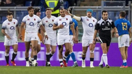 Inglaterra arrancó la defensa del título del Seis Naciones con un triunfo ante Italia