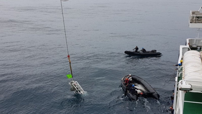 Armada logró sumergir un robot a ocho kilómetros de profundidad