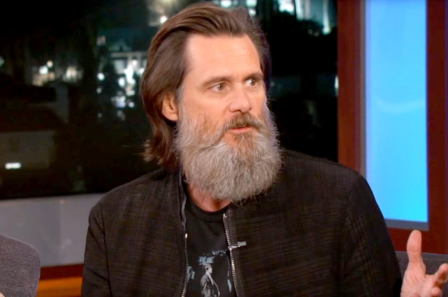 Jim Carrey abandona Facebook criticando a su creador