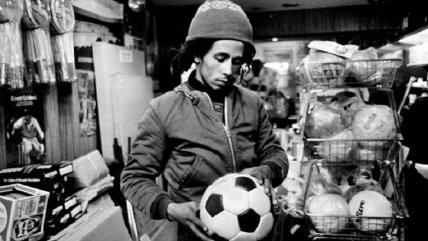 Los dotes para el fútbol de Bob Marley en un nuevo aniversario de su natalicio